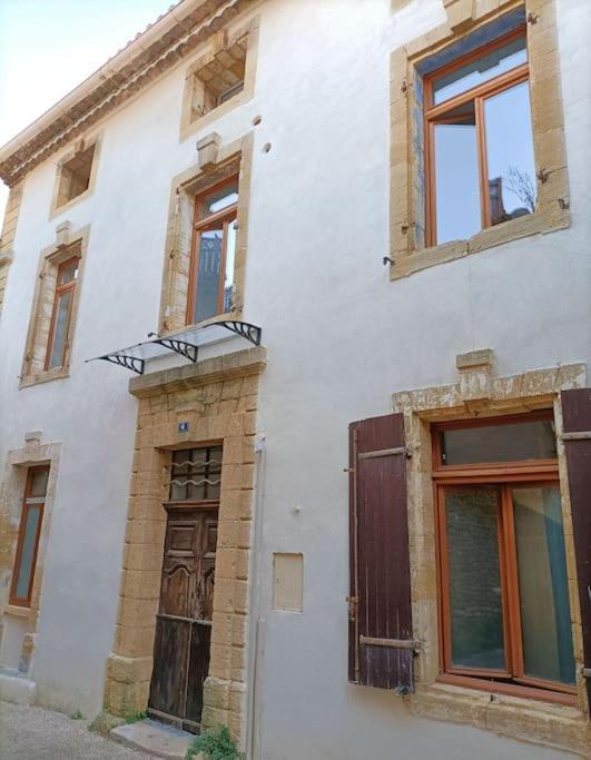 Apartament T2 Duplex "Chez Evelyne" Remoulins Zewnętrze zdjęcie
