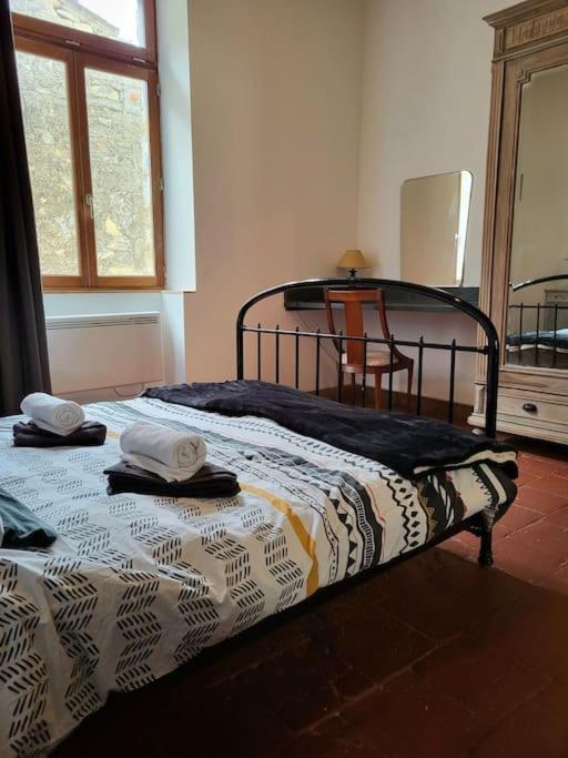 Apartament T2 Duplex "Chez Evelyne" Remoulins Zewnętrze zdjęcie