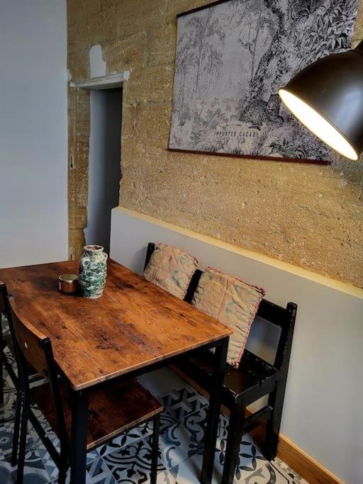 Apartament T2 Duplex "Chez Evelyne" Remoulins Zewnętrze zdjęcie
