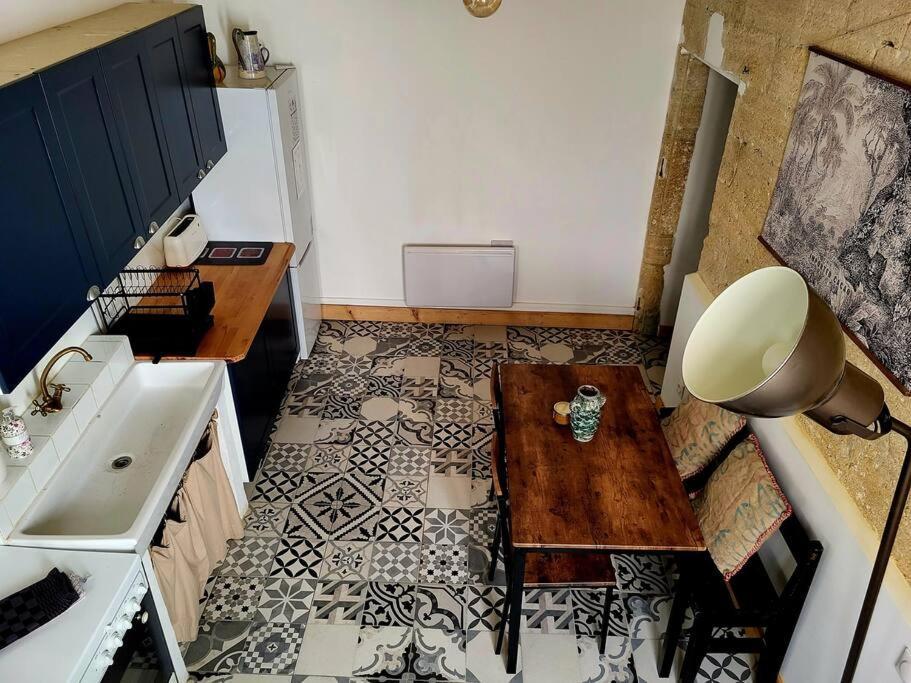 Apartament T2 Duplex "Chez Evelyne" Remoulins Zewnętrze zdjęcie