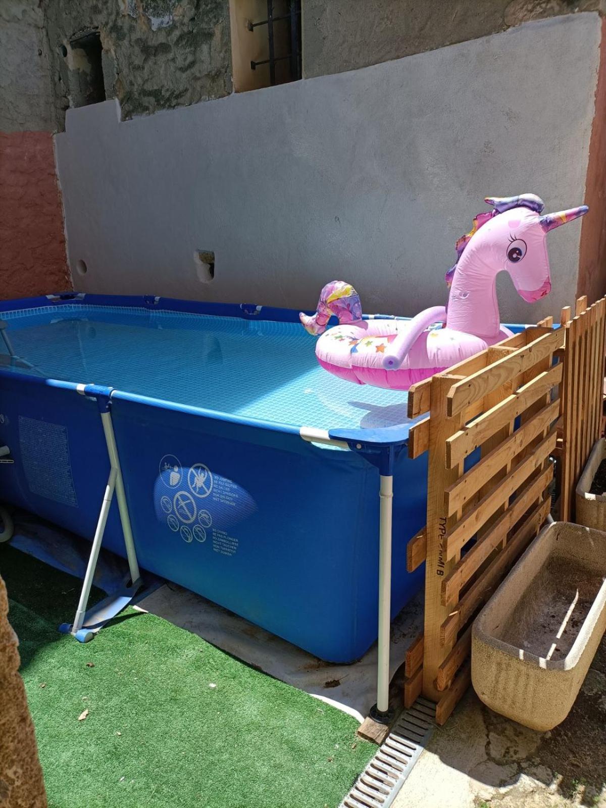 Apartament T2 Duplex "Chez Evelyne" Remoulins Zewnętrze zdjęcie